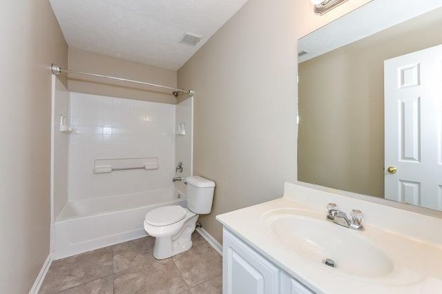 2856 Park Knoll Dr, Mount Juliet, TN 37122