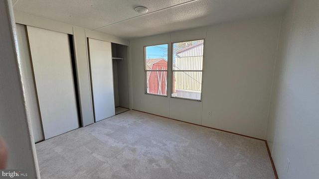 15642 DEER LODGE DR, Hagerstown, MD 21740