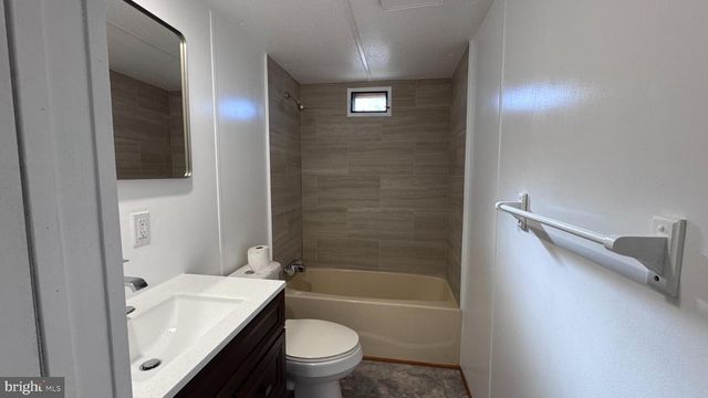 15642 DEER LODGE DR, Hagerstown, MD 21740