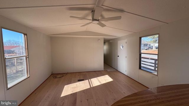 15642 DEER LODGE DR, Hagerstown, MD 21740