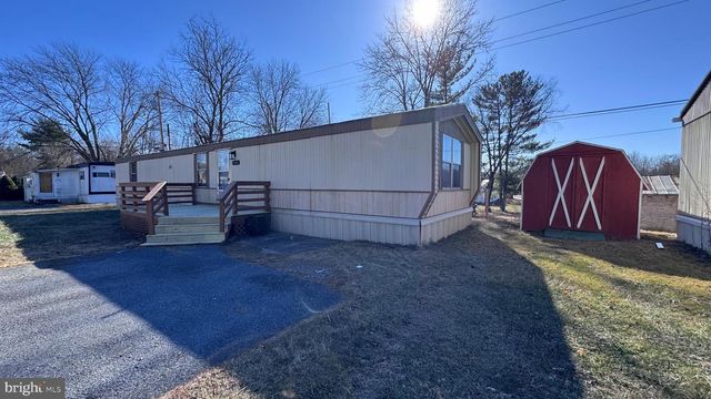 15642 DEER LODGE DR, Hagerstown, MD 21740