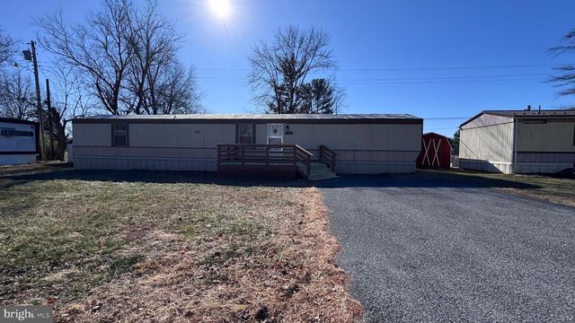 15642 DEER LODGE DR, Hagerstown, MD 21740