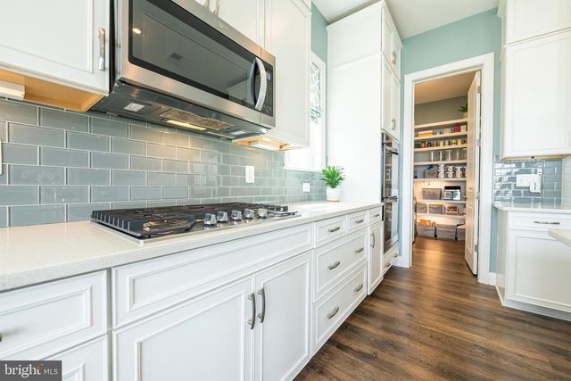 25766 FORERUNNER LN, Aldie, VA 20105