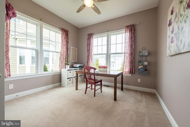 25766 FORERUNNER LN, Aldie, VA 20105