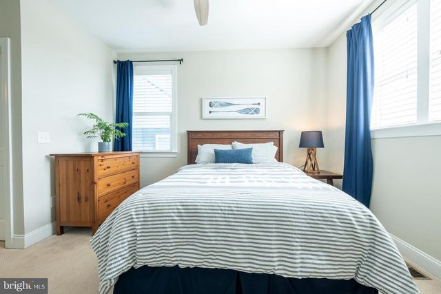 25766 FORERUNNER LN, Aldie, VA 20105