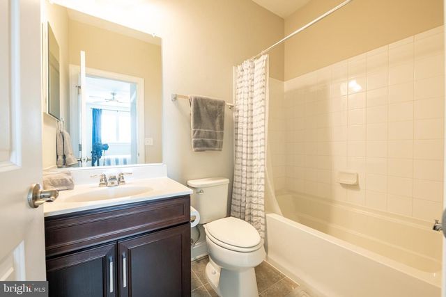 25766 FORERUNNER LN, Aldie, VA 20105