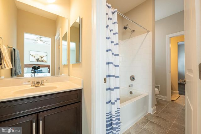 25766 FORERUNNER LN, Aldie, VA 20105