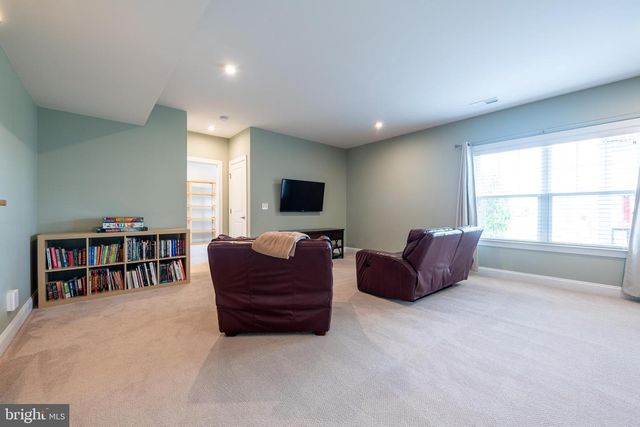 25766 FORERUNNER LN, Aldie, VA 20105