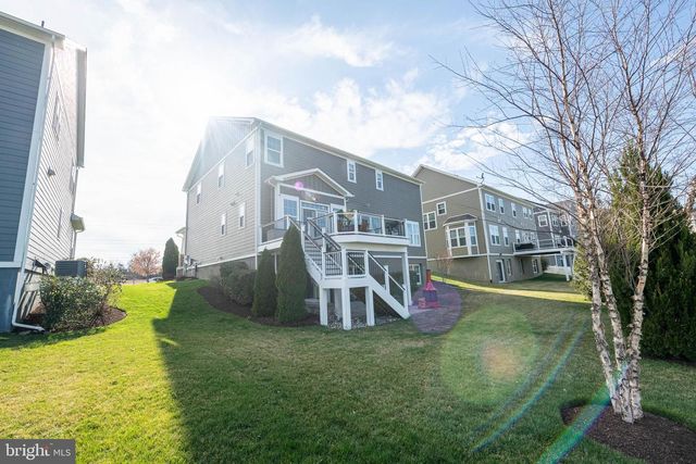 25766 FORERUNNER LN, Aldie, VA 20105