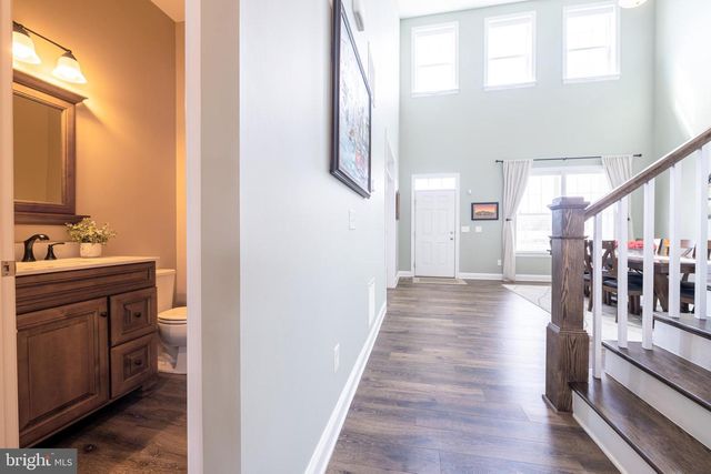 25766 FORERUNNER LN, Aldie, VA 20105