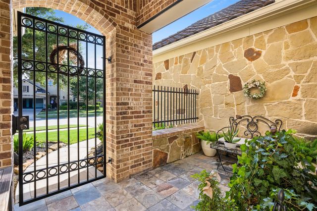 87 Lake View Loop, Fulshear, TX 77441