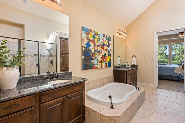 87 Lake View Loop, Fulshear, TX 77441