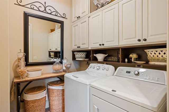 87 Lake View Loop, Fulshear, TX 77441
