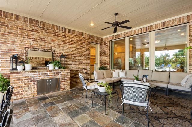 87 Lake View Loop, Fulshear, TX 77441