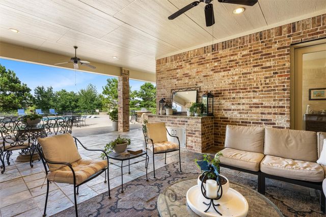 87 Lake View Loop, Fulshear, TX 77441