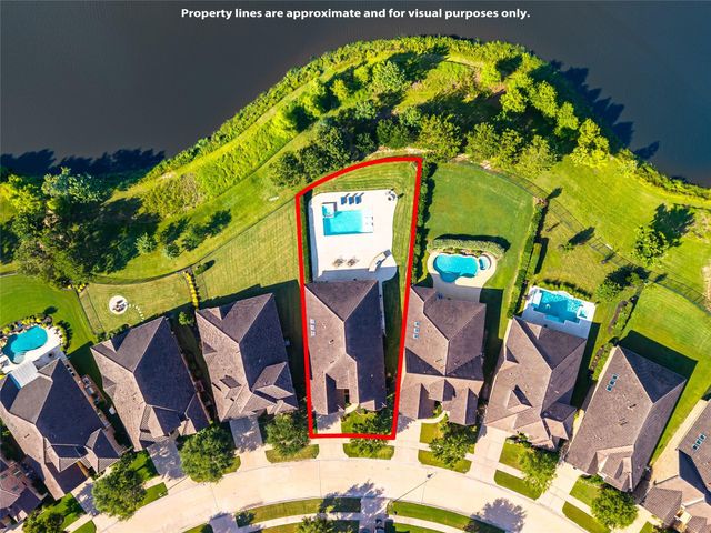 87 Lake View Loop, Fulshear, TX 77441