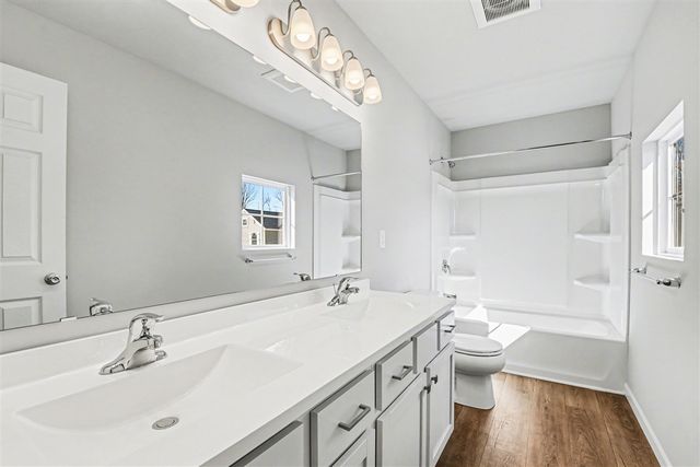 1005 Cedarwood Drive, Greenville, MI 48838