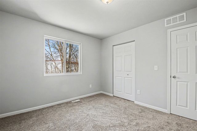 1005 Cedarwood Drive, Greenville, MI 48838