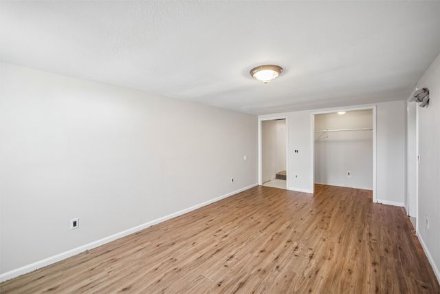 5685 NW 57th Avenue, Johnston, IA 50131