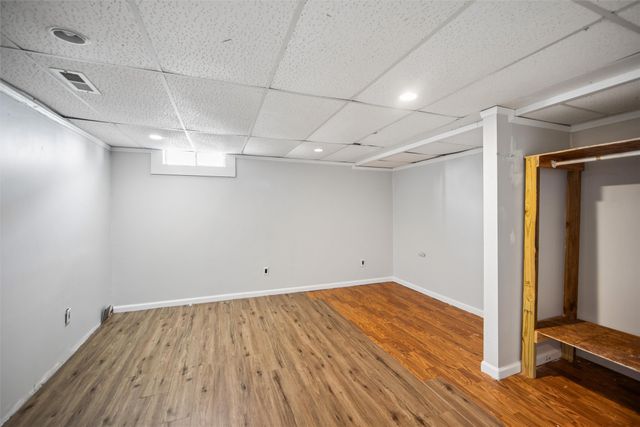 5685 NW 57th Avenue, Johnston, IA 50131