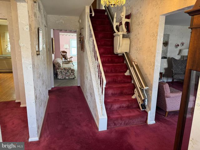 13039 RICHWOOD RD, Philadelphia, PA 19116