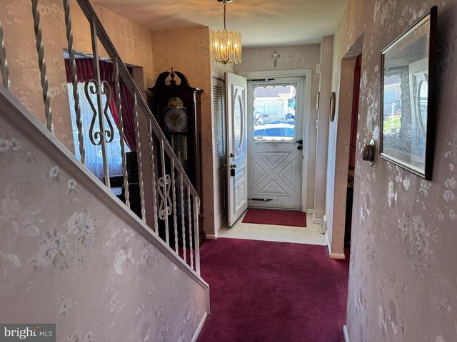 13039 RICHWOOD RD, Philadelphia, PA 19116