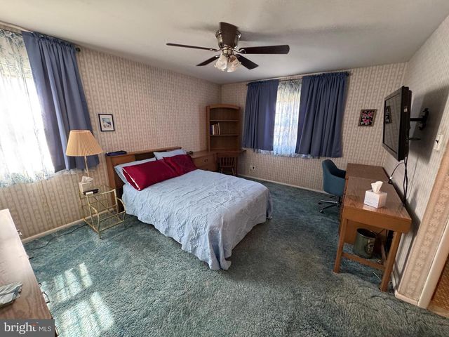 13039 RICHWOOD RD, Philadelphia, PA 19116