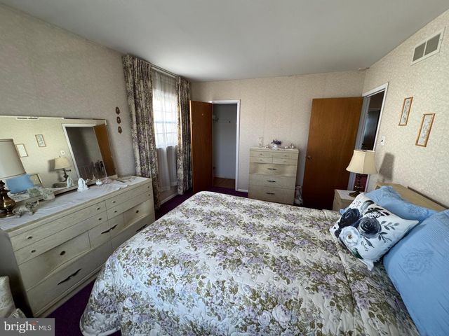 13039 RICHWOOD RD, Philadelphia, PA 19116