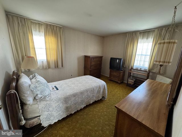 13039 RICHWOOD RD, Philadelphia, PA 19116