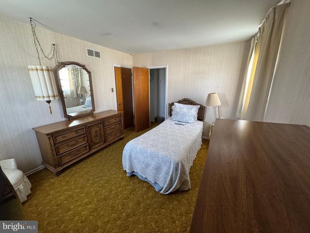 13039 RICHWOOD RD, Philadelphia, PA 19116