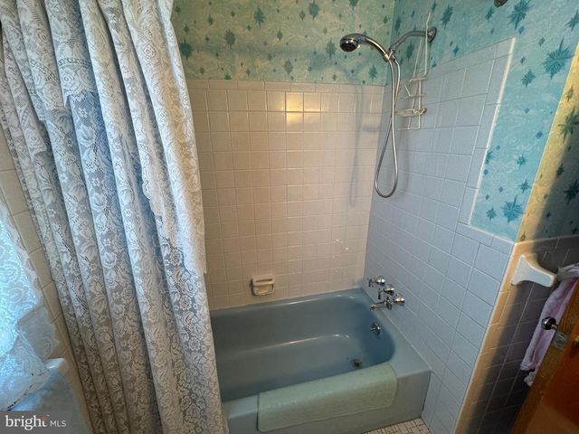 13039 RICHWOOD RD, Philadelphia, PA 19116