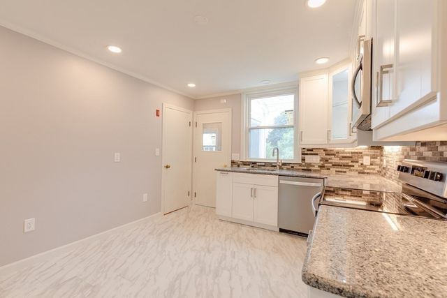 20 Chester St 1, Watertown, MA 02472