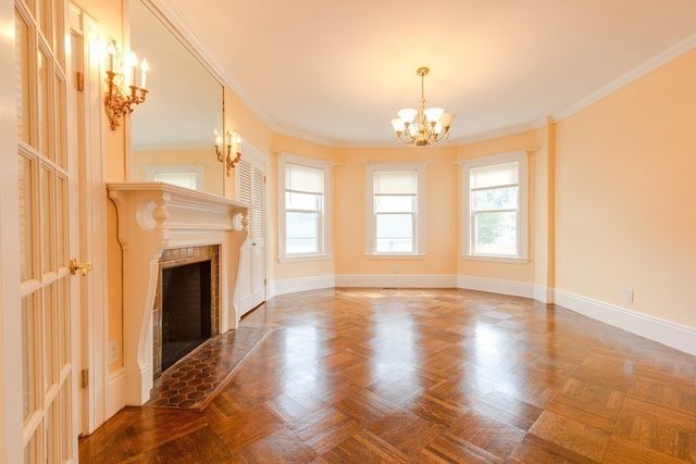 20 Chester St 1, Watertown, MA 02472