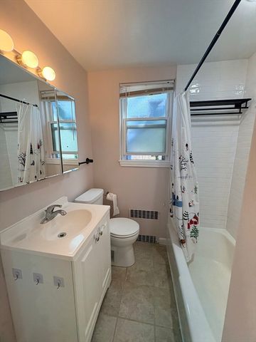 20 Chester St 1, Watertown, MA 02472