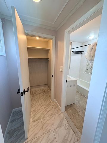 20 Chester St 1, Watertown, MA 02472