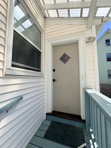 20 Chester St 1, Watertown, MA 02472
