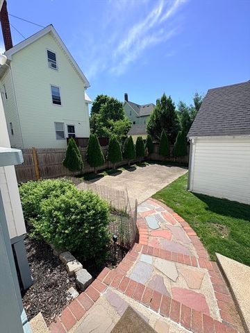 20 Chester St 1, Watertown, MA 02472