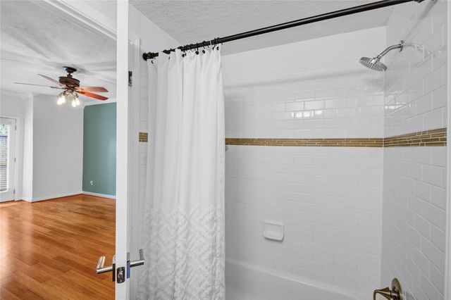 5711 Sugar Hill Drive 35, Houston, TX 77057