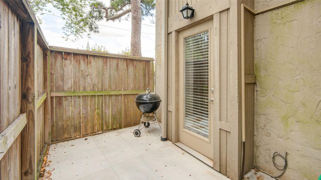 5711 Sugar Hill Drive 35, Houston, TX 77057