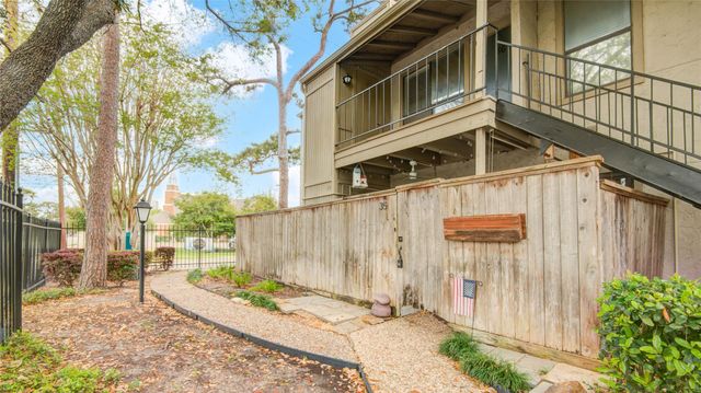 5711 Sugar Hill Drive 35, Houston, TX 77057
