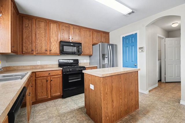 1302 Lake Trail Court, Wylie, TX 75098