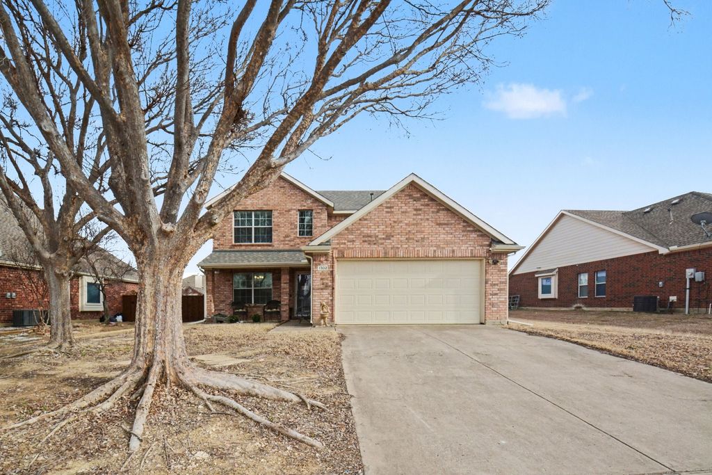 1302 Lake Trail Court, Wylie, TX 75098