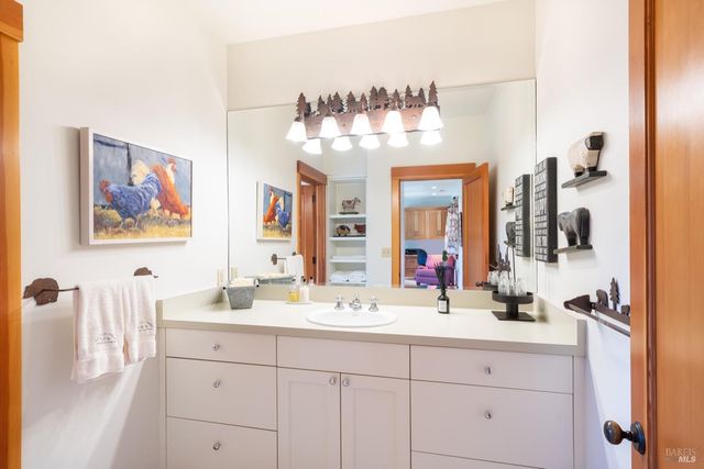 1250 Oakwood Ln, St. Helena, CA 94574