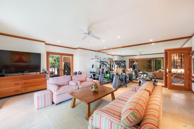 1250 Oakwood Ln, St. Helena, CA 94574