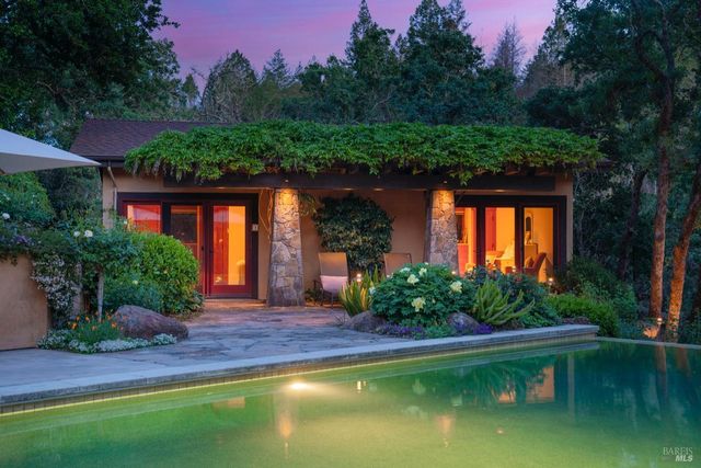 1250 Oakwood Ln, St. Helena, CA 94574