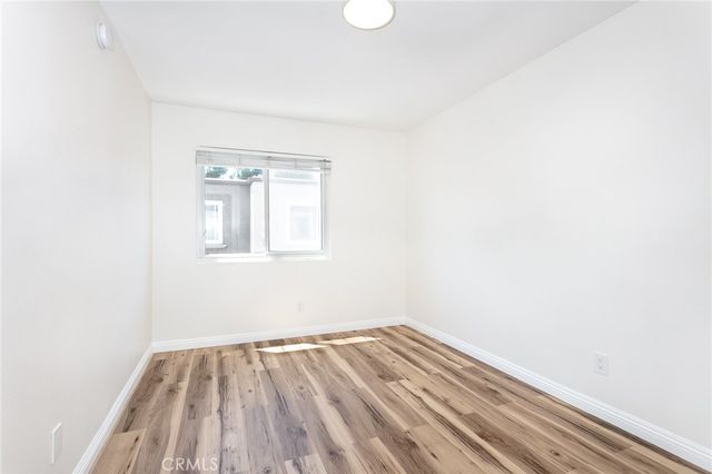 21901 Lassen Street 113, Chatsworth, CA 91311