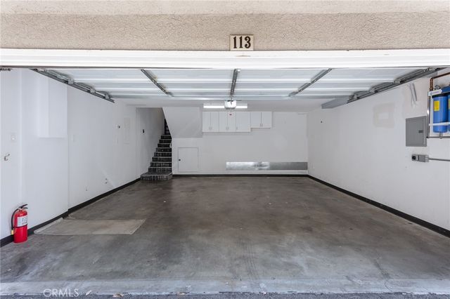 21901 Lassen Street 113, Chatsworth, CA 91311