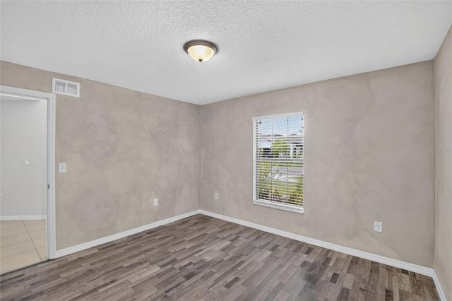 1115 WYNNMERE WALK AVENUE, Ruskin, FL 33570