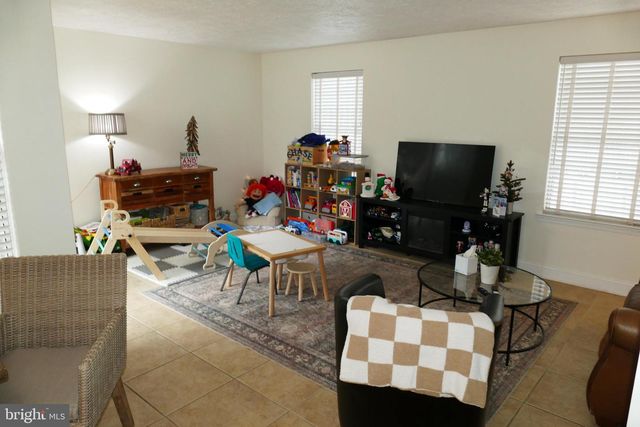 7816 MALLOW CT, Pasadena, MD 21122