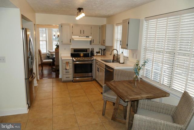 7816 MALLOW CT, Pasadena, MD 21122